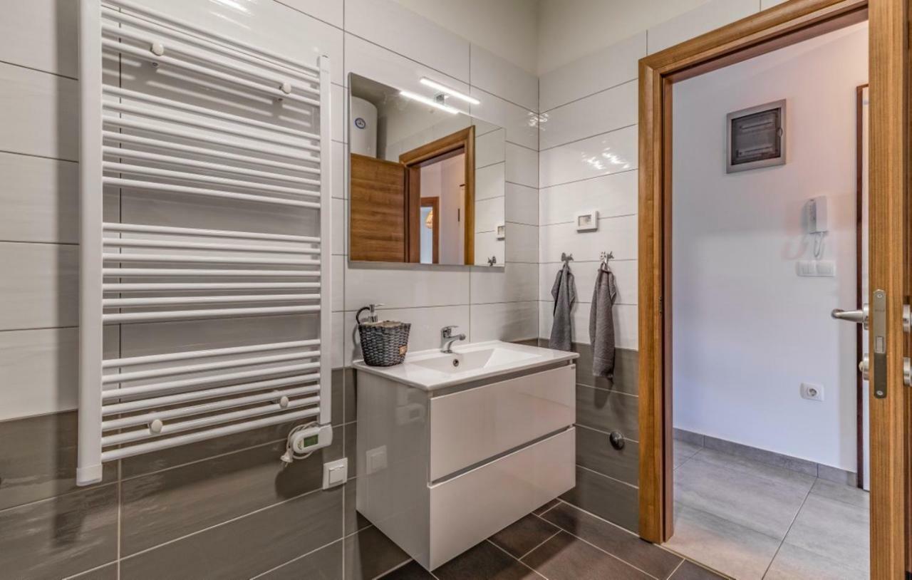 Apartment Sabina Медулин Экстерьер фото